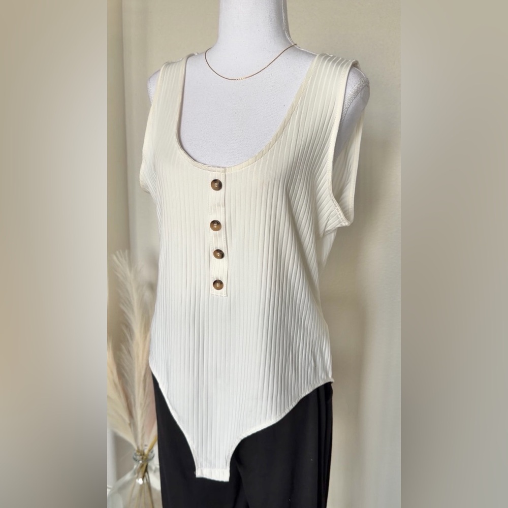 NWT H&M - Ribbed bodysuit